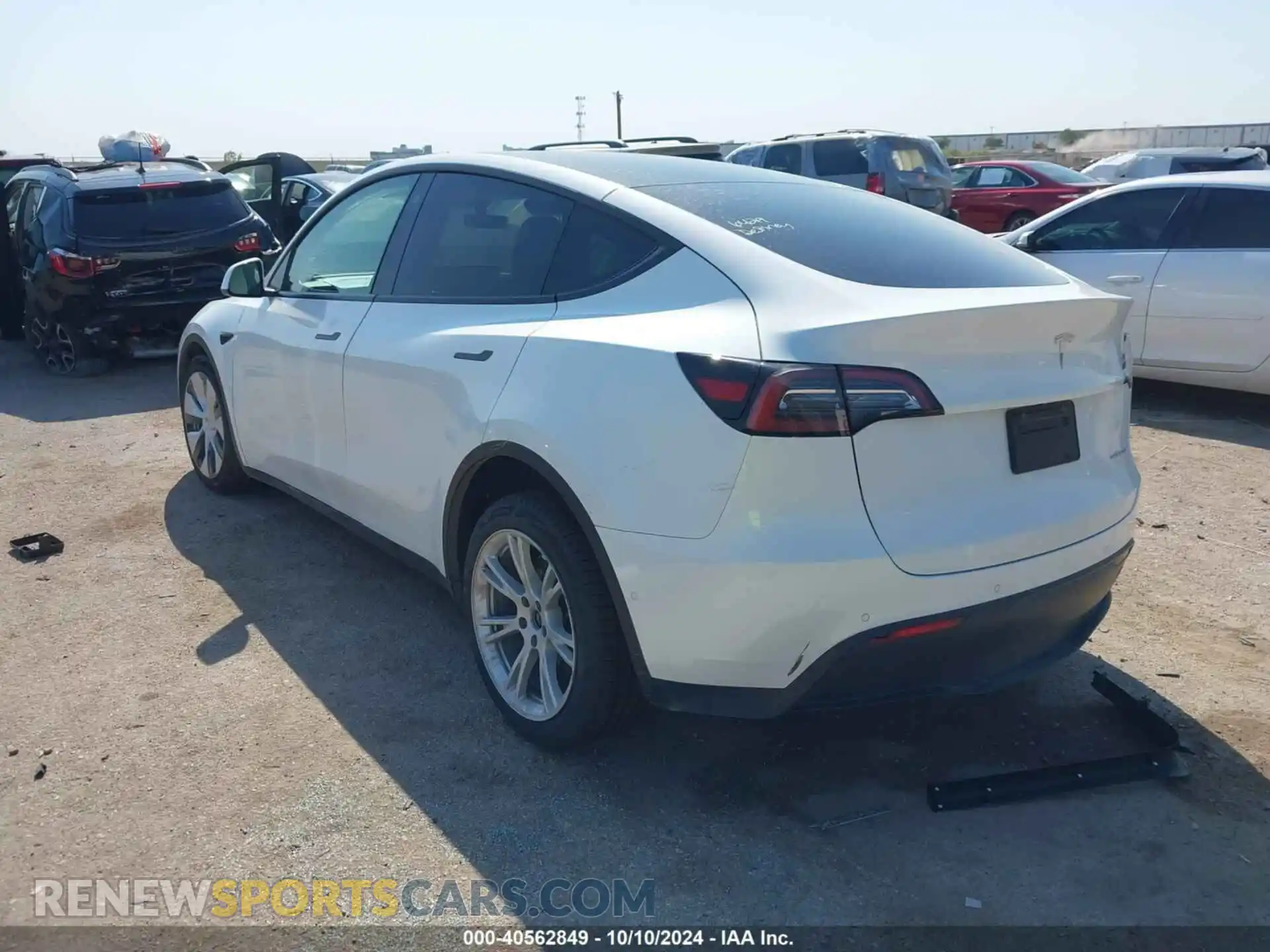 3 Photograph of a damaged car 5YJYGAEE9MF189909 TESLA MODEL Y 2021