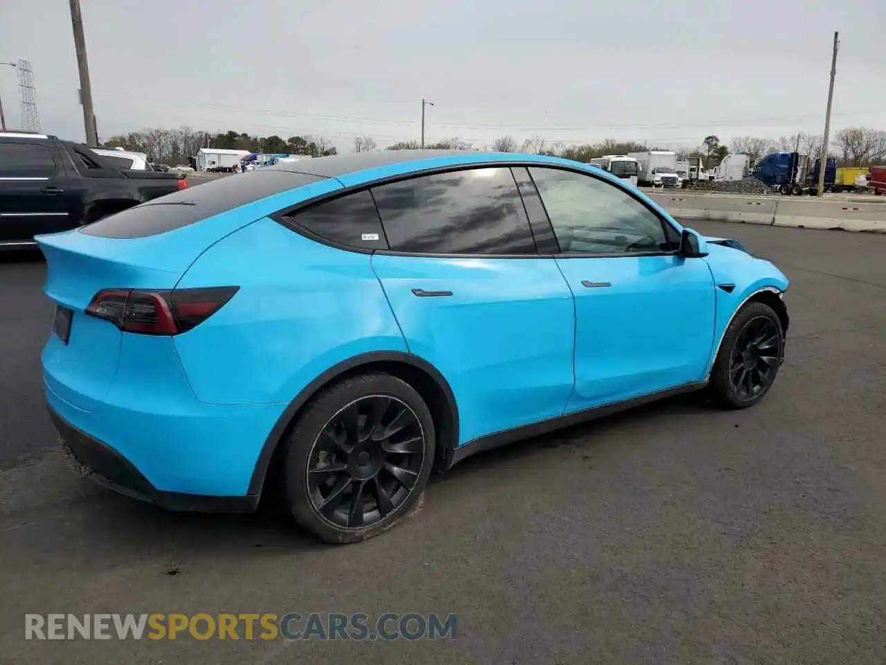 3 Photograph of a damaged car 5YJYGAEE9MF191031 TESLA MODEL Y 2021