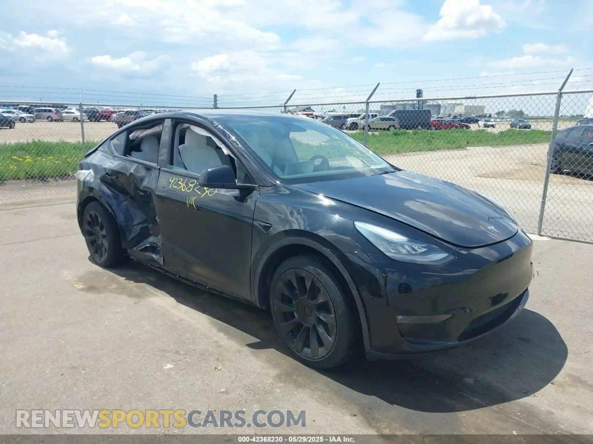1 fotografías del automóvil dañado 5YJYGAEE9MF197671 TESLA MODEL Y 2021