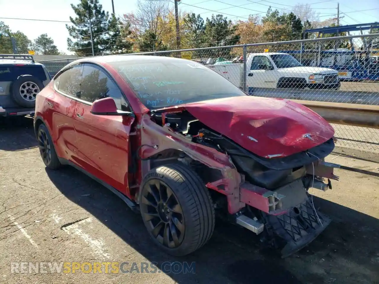 1 Photograph of a damaged car 5YJYGAEE9MF204196 TESLA MODEL Y 2021