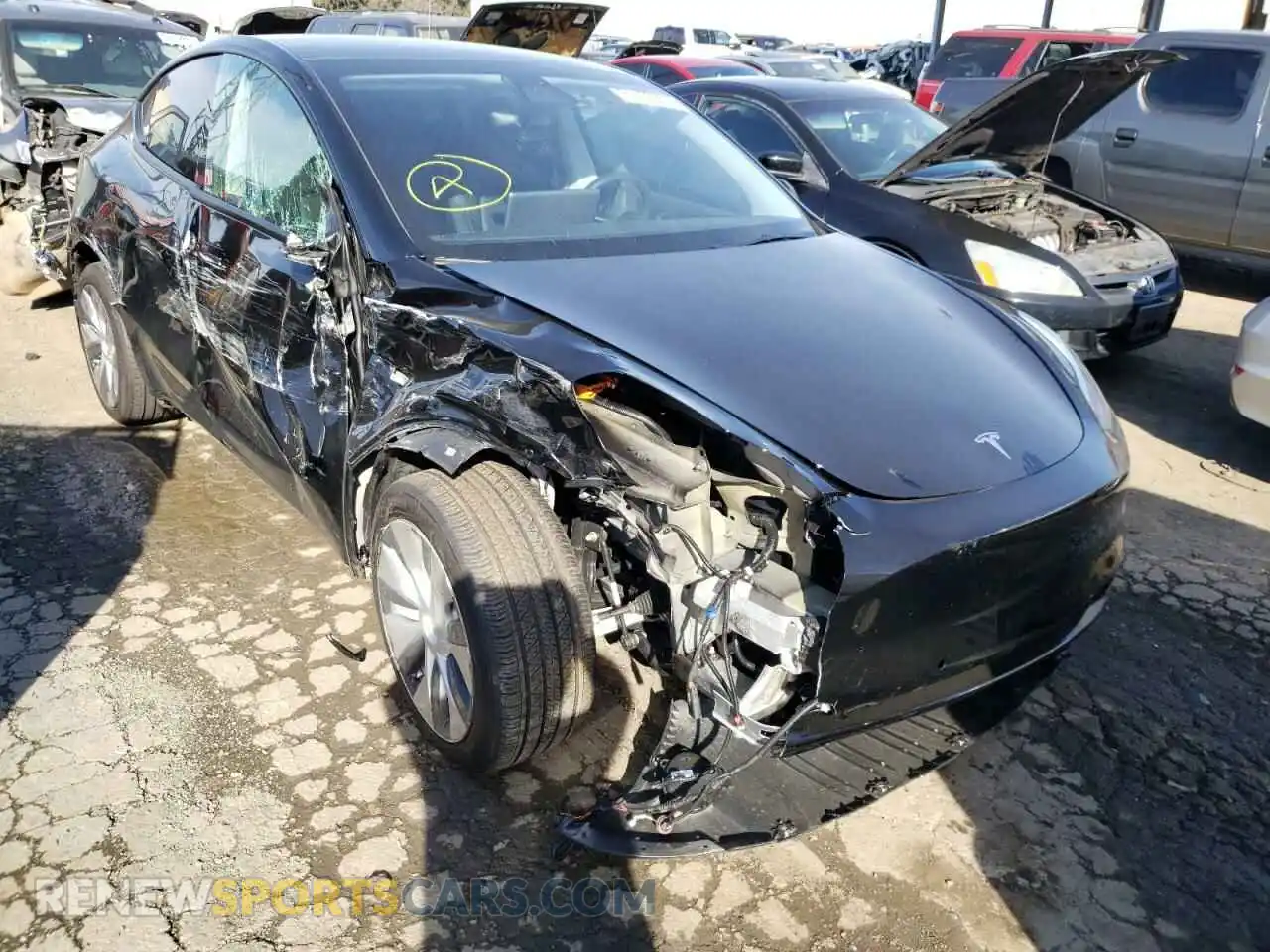 1 Photograph of a damaged car 5YJYGAEE9MF204540 TESLA MODEL Y 2021