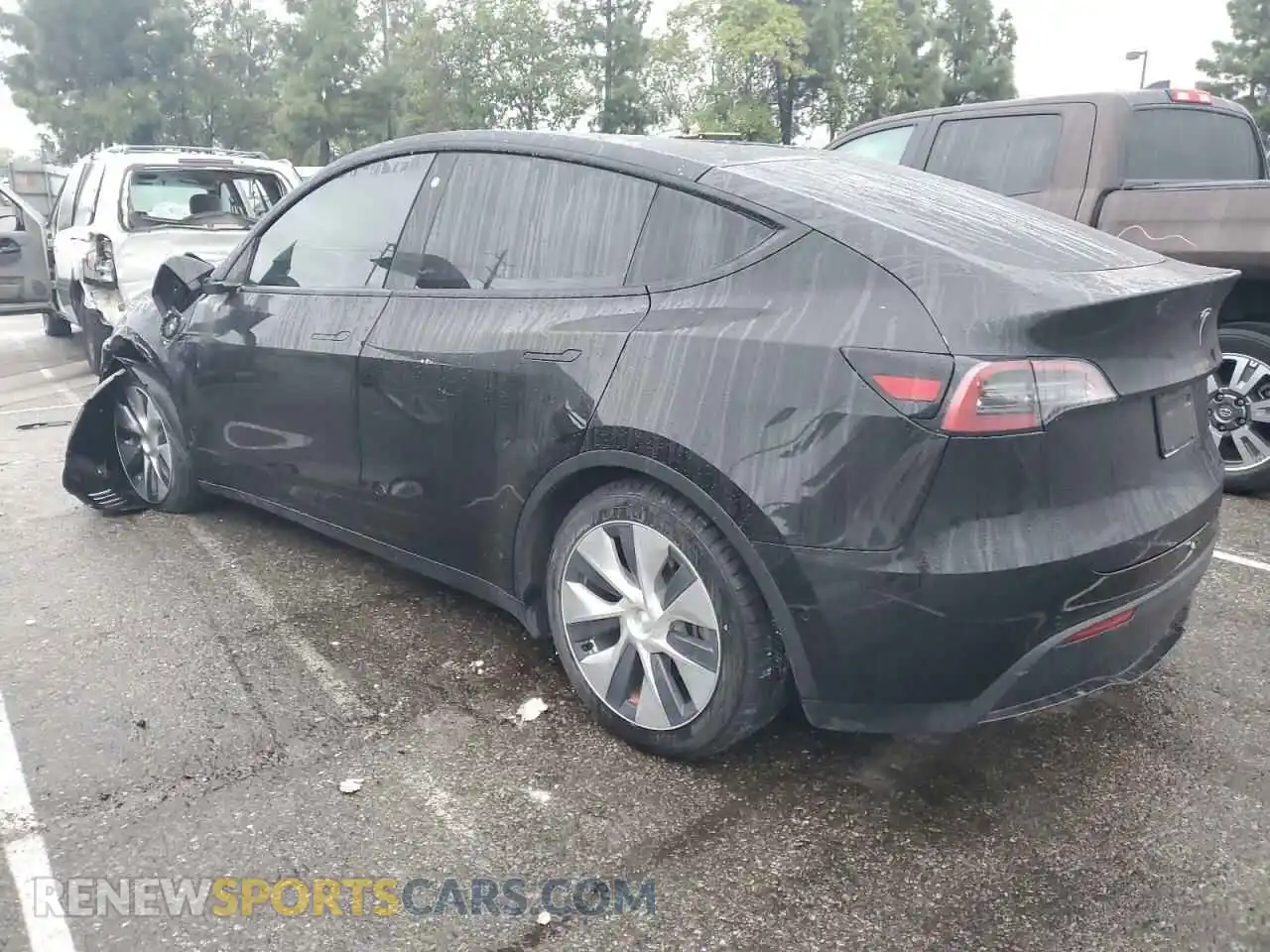 2 Photograph of a damaged car 5YJYGAEE9MF276497 TESLA MODEL Y 2021
