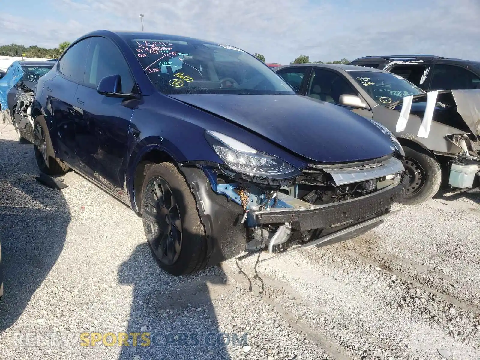 1 Photograph of a damaged car 5YJYGAEEXMF149094 TESLA MODEL Y 2021