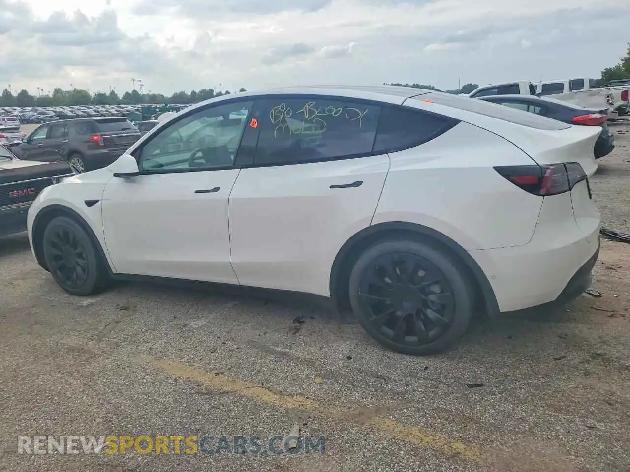 2 Фотография поврежденного автомобиля 5YJYGAEEXMF207589 TESLA MODEL Y 2021