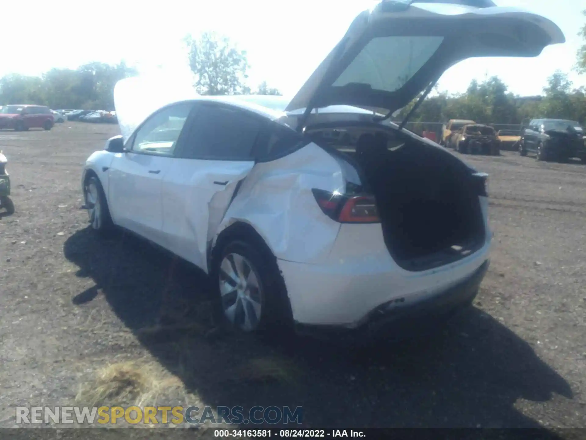3 Фотография поврежденного автомобиля 5YJYGDED0MF103623 TESLA MODEL Y 2021