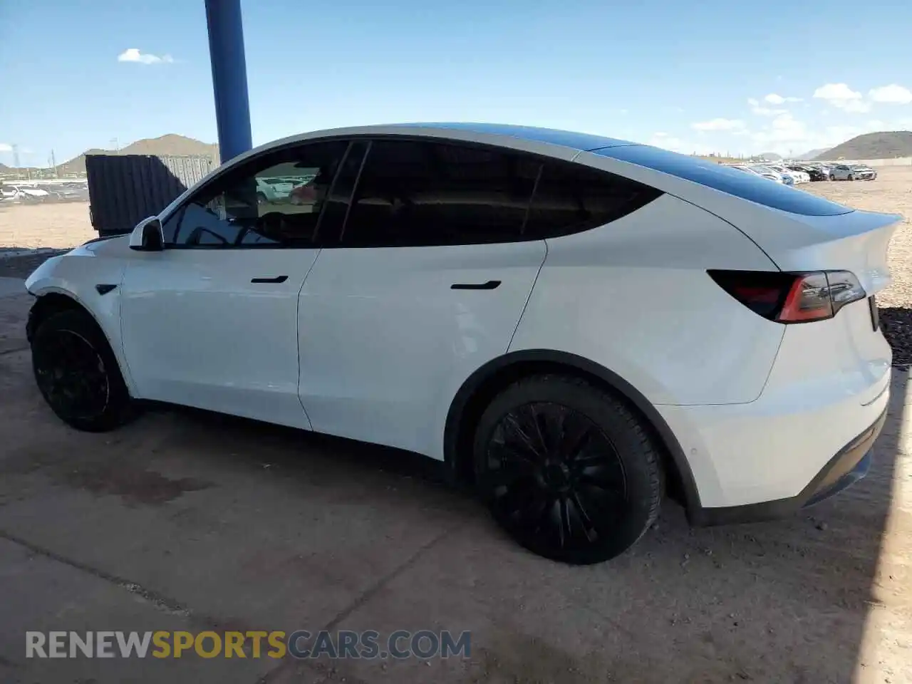 2 Photograph of a damaged car 5YJYGDED1MF103629 TESLA MODEL Y 2021