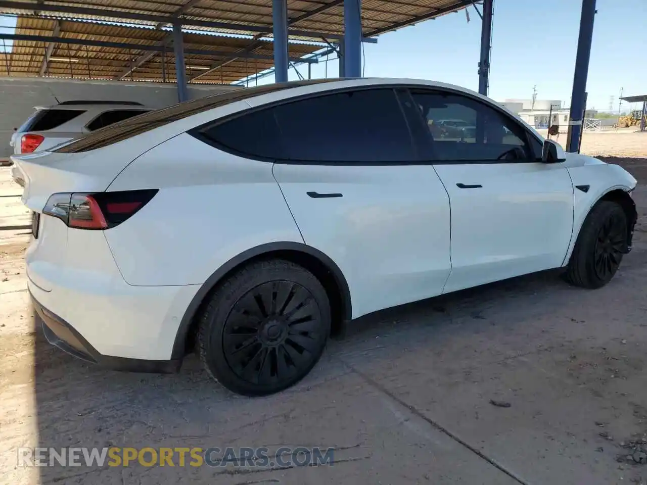 3 Photograph of a damaged car 5YJYGDED1MF103629 TESLA MODEL Y 2021
