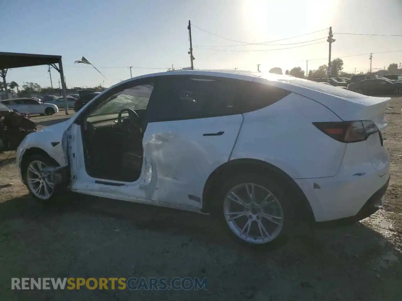 2 Photograph of a damaged car 5YJYGDED2MF109469 TESLA MODEL Y 2021