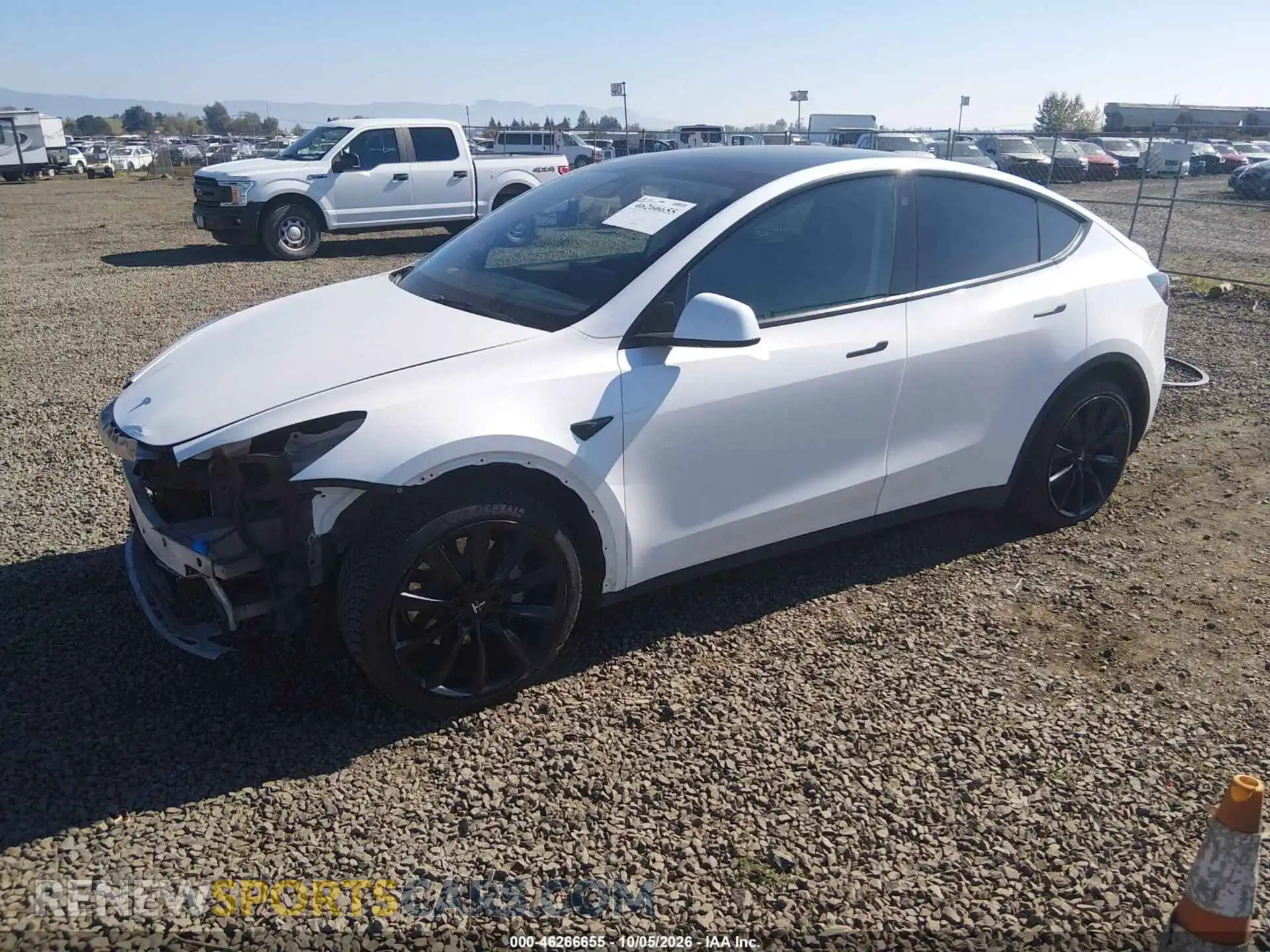 2 Photograph of a damaged car 5YJYGDED2MF133223 TESLA MODEL Y 2021