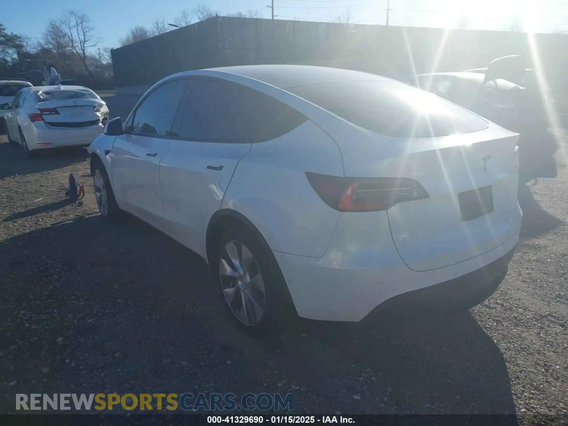 3 Photograph of a damaged car 5YJYGDED4MF109554 TESLA MODEL Y 2021