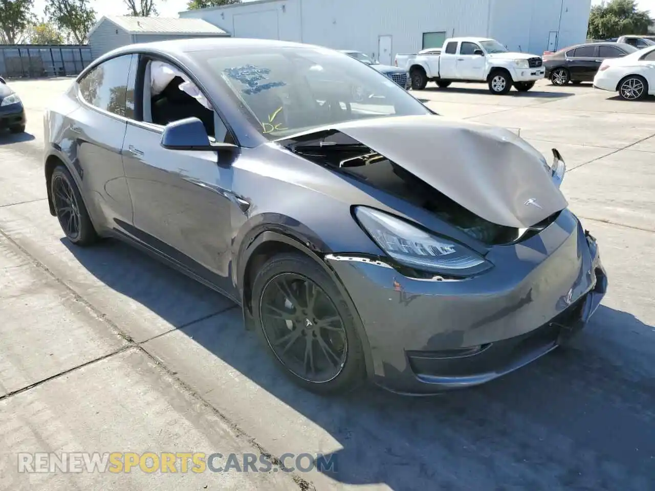 1 Photograph of a damaged car 5YJYGDED4MF113944 TESLA MODEL Y 2021
