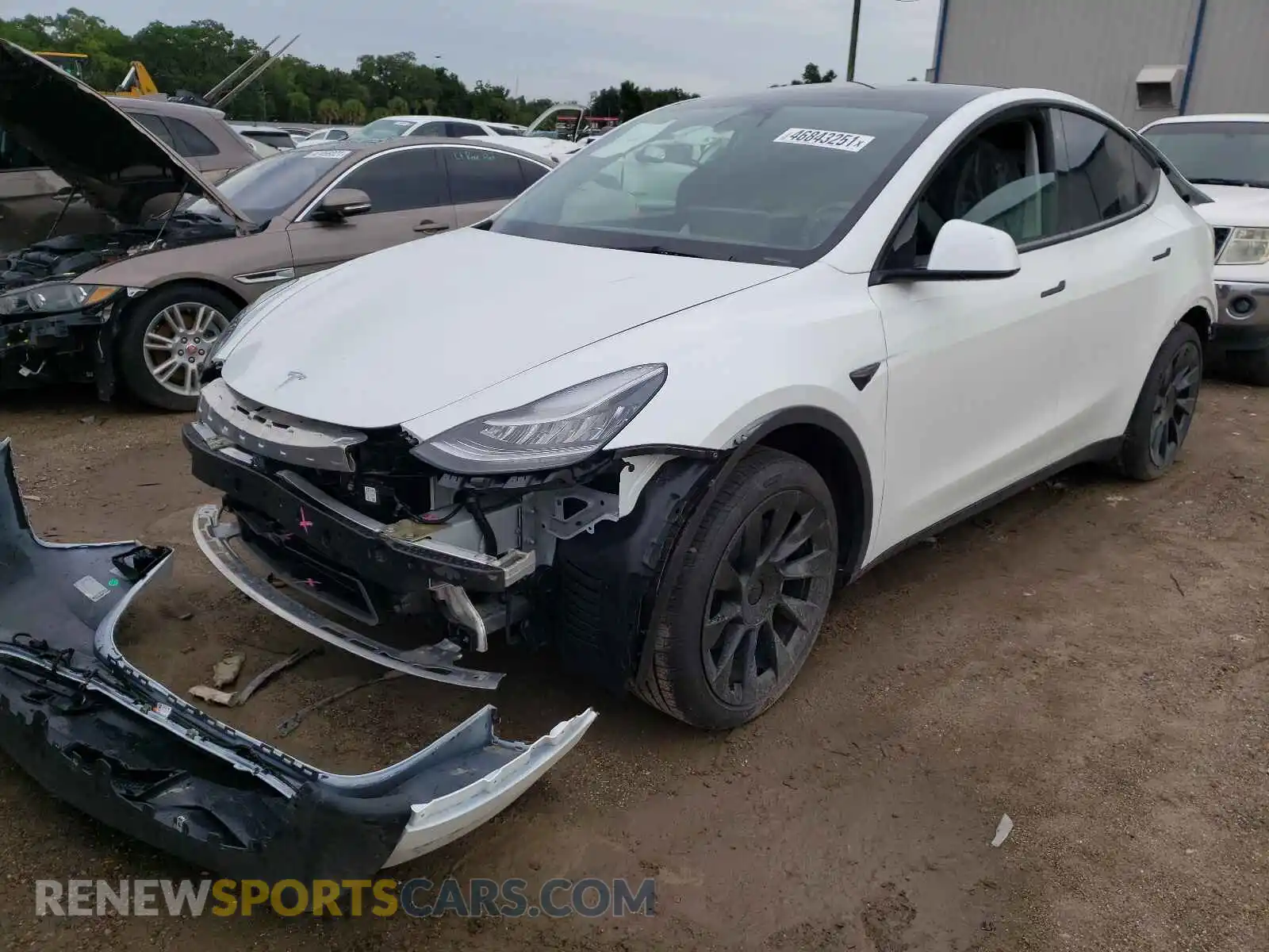 2 Photograph of a damaged car 5YJYGDED6MF115811 TESLA MODEL Y 2021