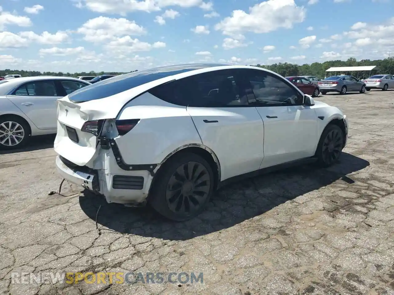 3 Photograph of a damaged car 5YJYGDED8MF112974 TESLA MODEL Y 2021