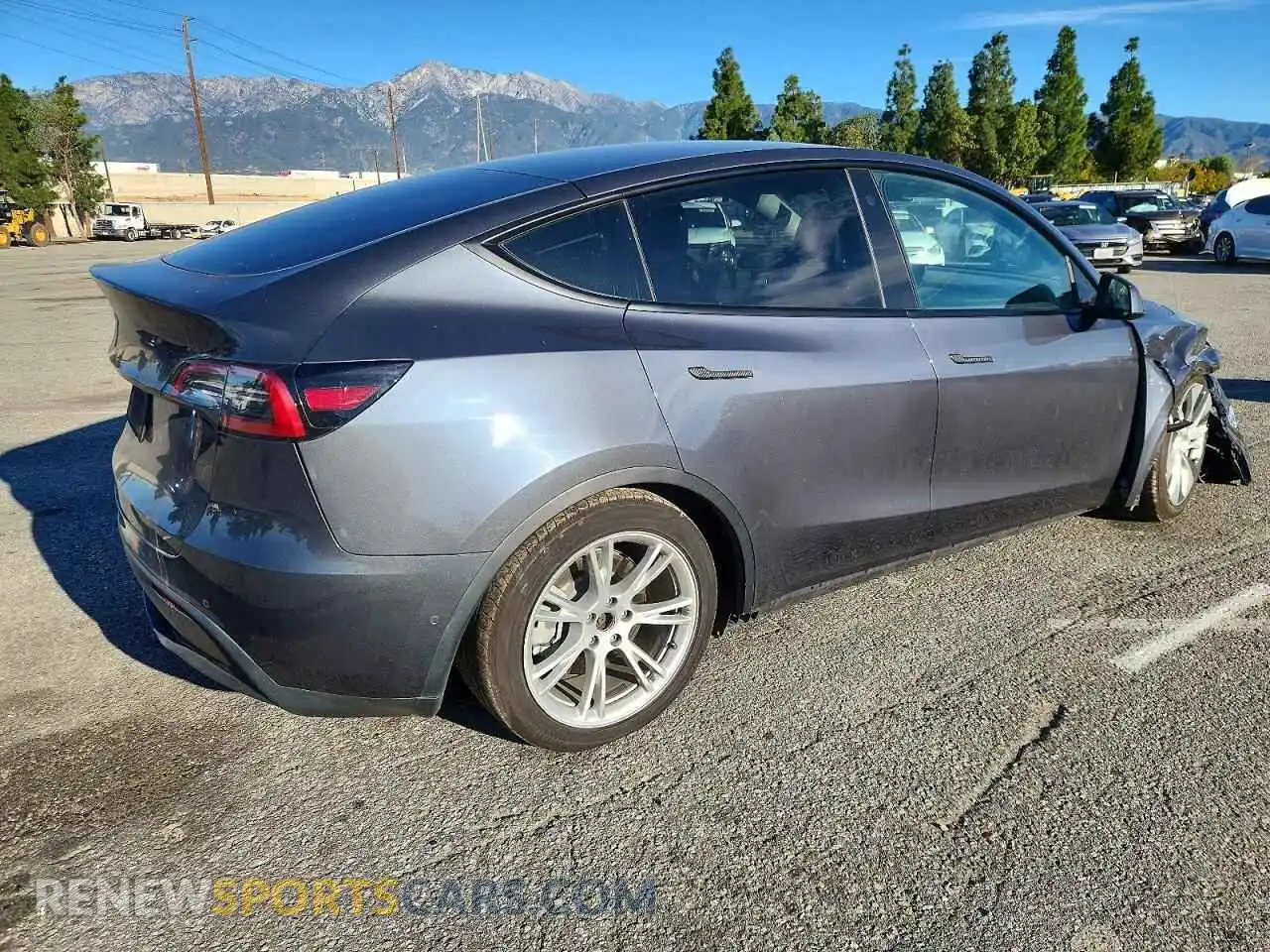 3 Photograph of a damaged car 5YJYGDED9MF107766 TESLA MODEL Y 2021