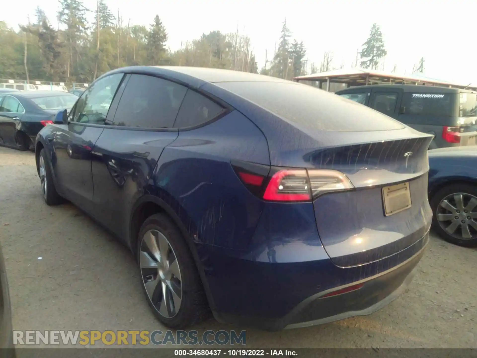 3 Photograph of a damaged car 5YJYGDEDXMF103953 TESLA MODEL Y 2021