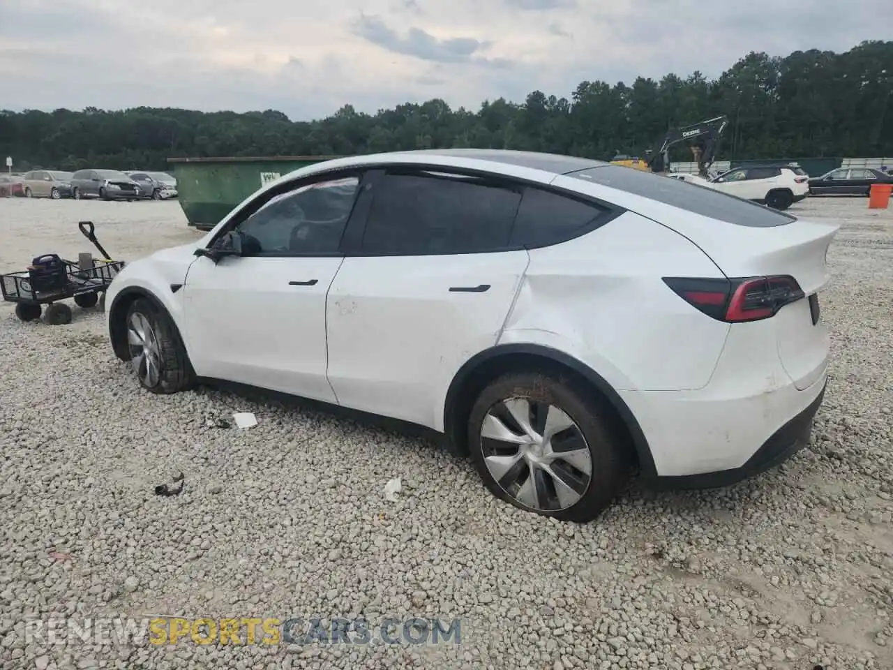 2 Photograph of a damaged car 5YJYGDEDXMF105234 TESLA MODEL Y 2021