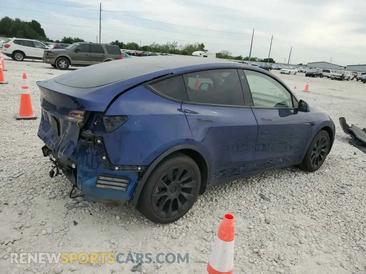 3 Фотография поврежденного автомобиля 5YJYGDEDXMF112751 TESLA MODEL Y 2021