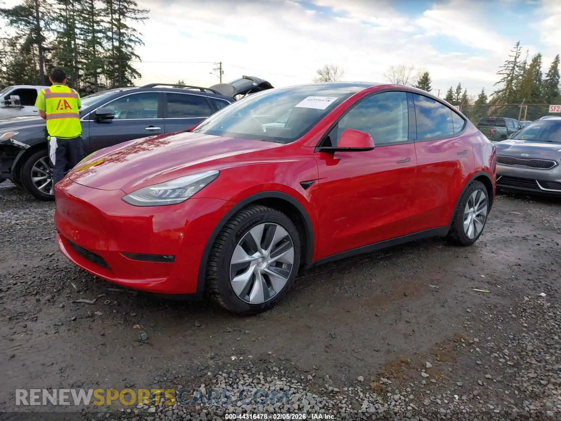 2 Photograph of a damaged car 5YJYGDEE0MF068168 TESLA MODEL Y 2021