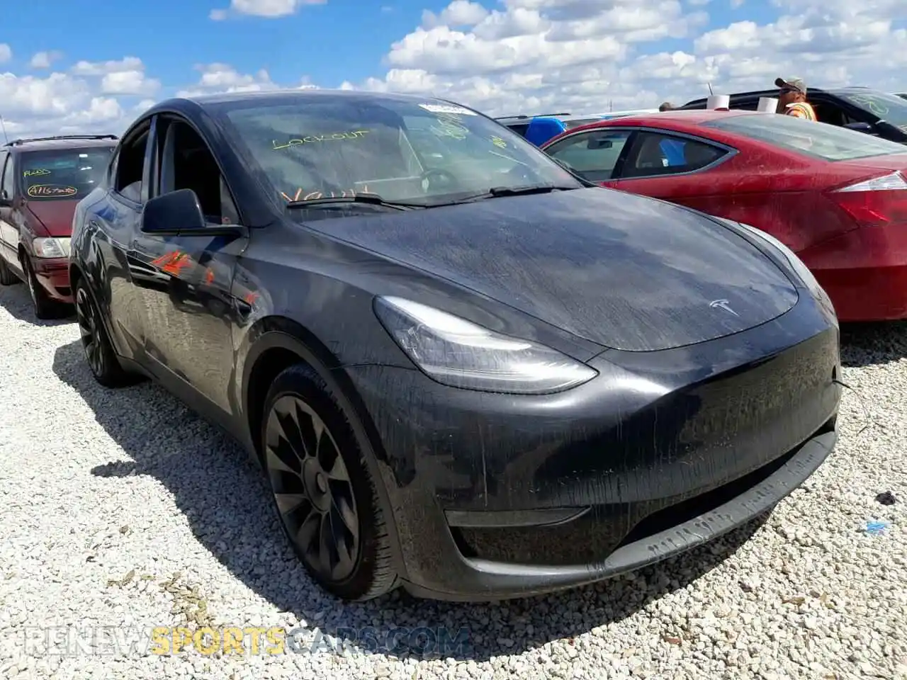 1 Photograph of a damaged car 5YJYGDEE0MF070454 TESLA MODEL Y 2021