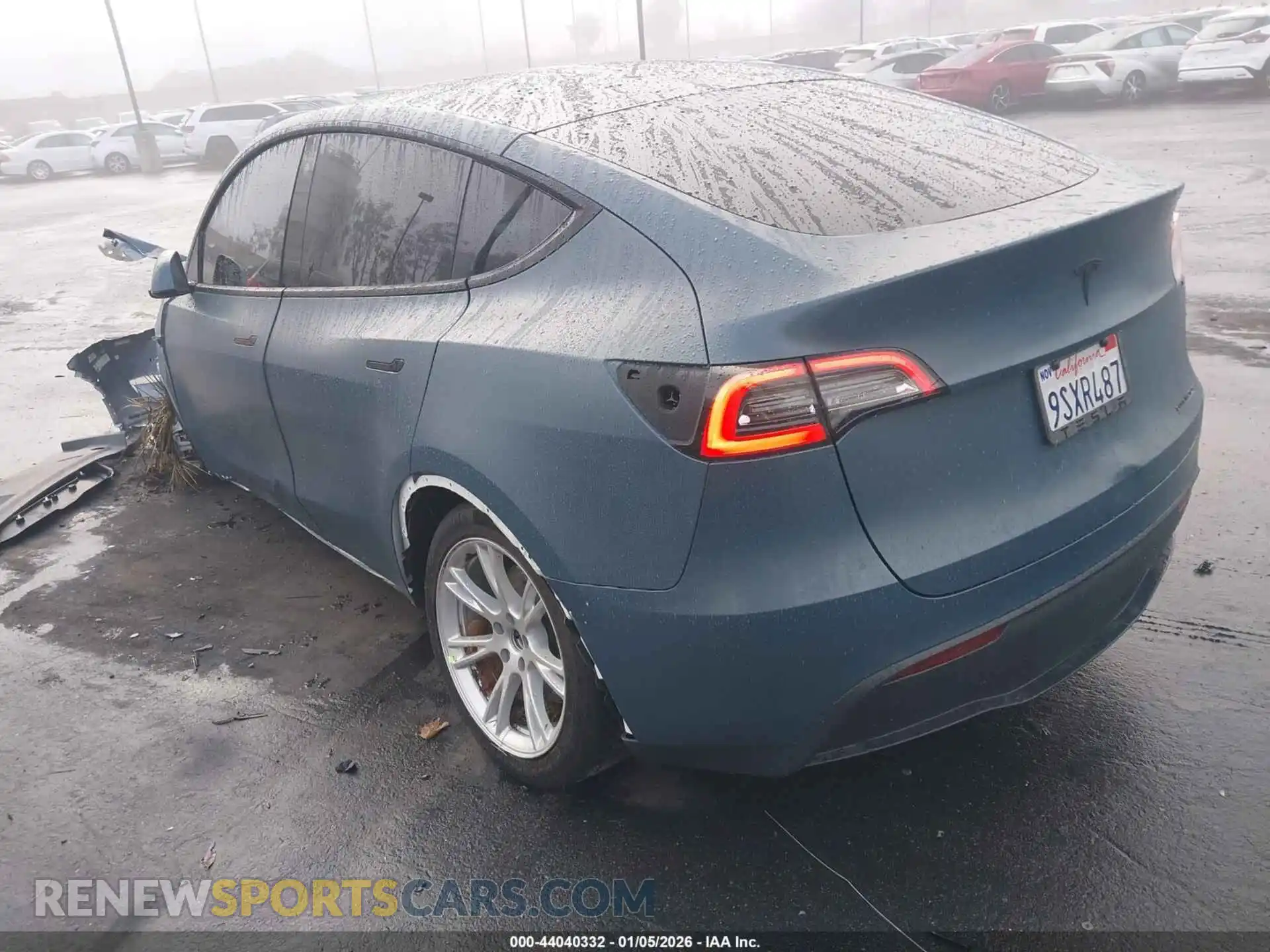3 Photograph of a damaged car 5YJYGDEE0MF072897 TESLA MODEL Y 2021