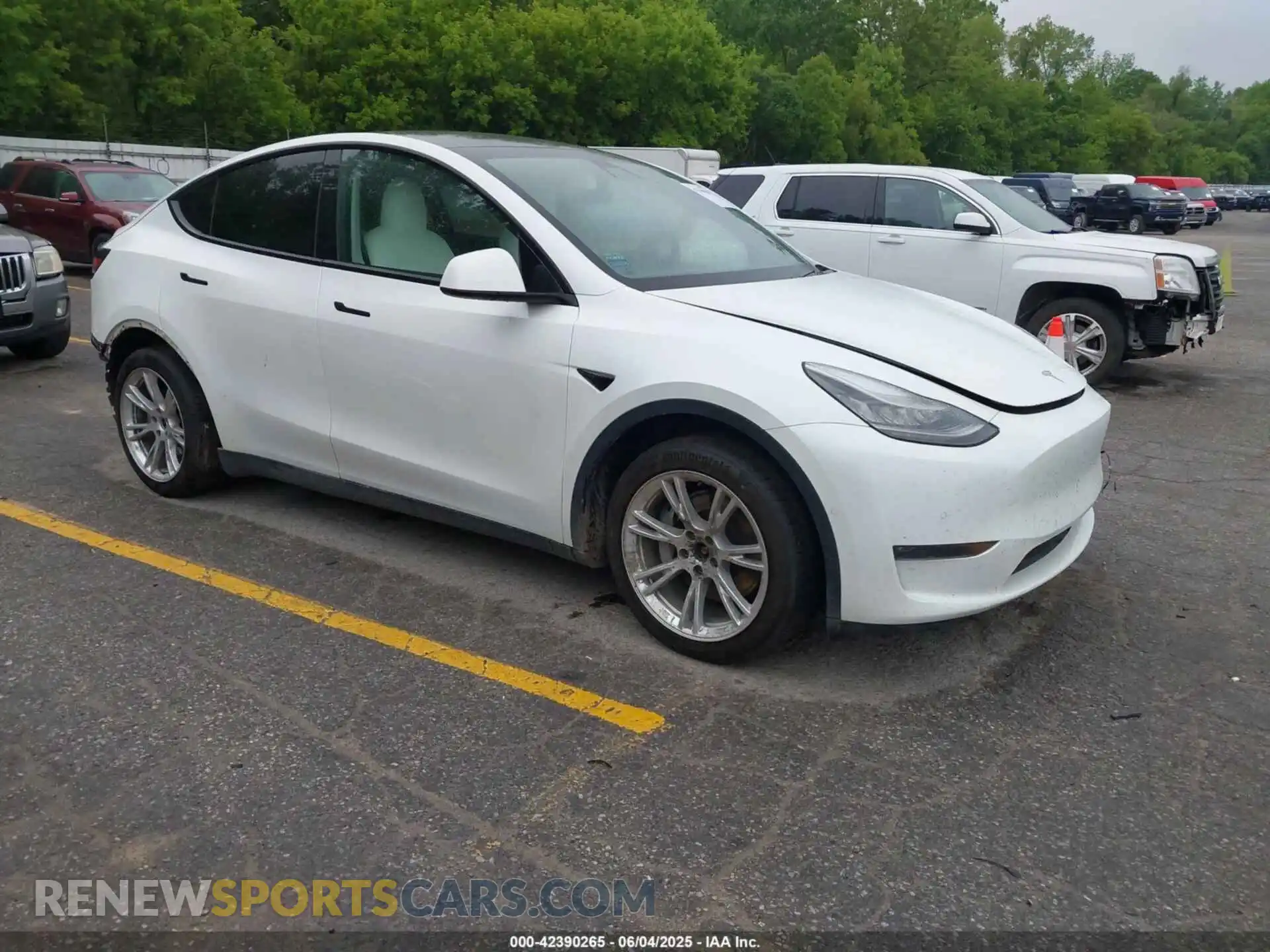 1 Photograph of a damaged car 5YJYGDEE0MF075606 TESLA MODEL Y 2021