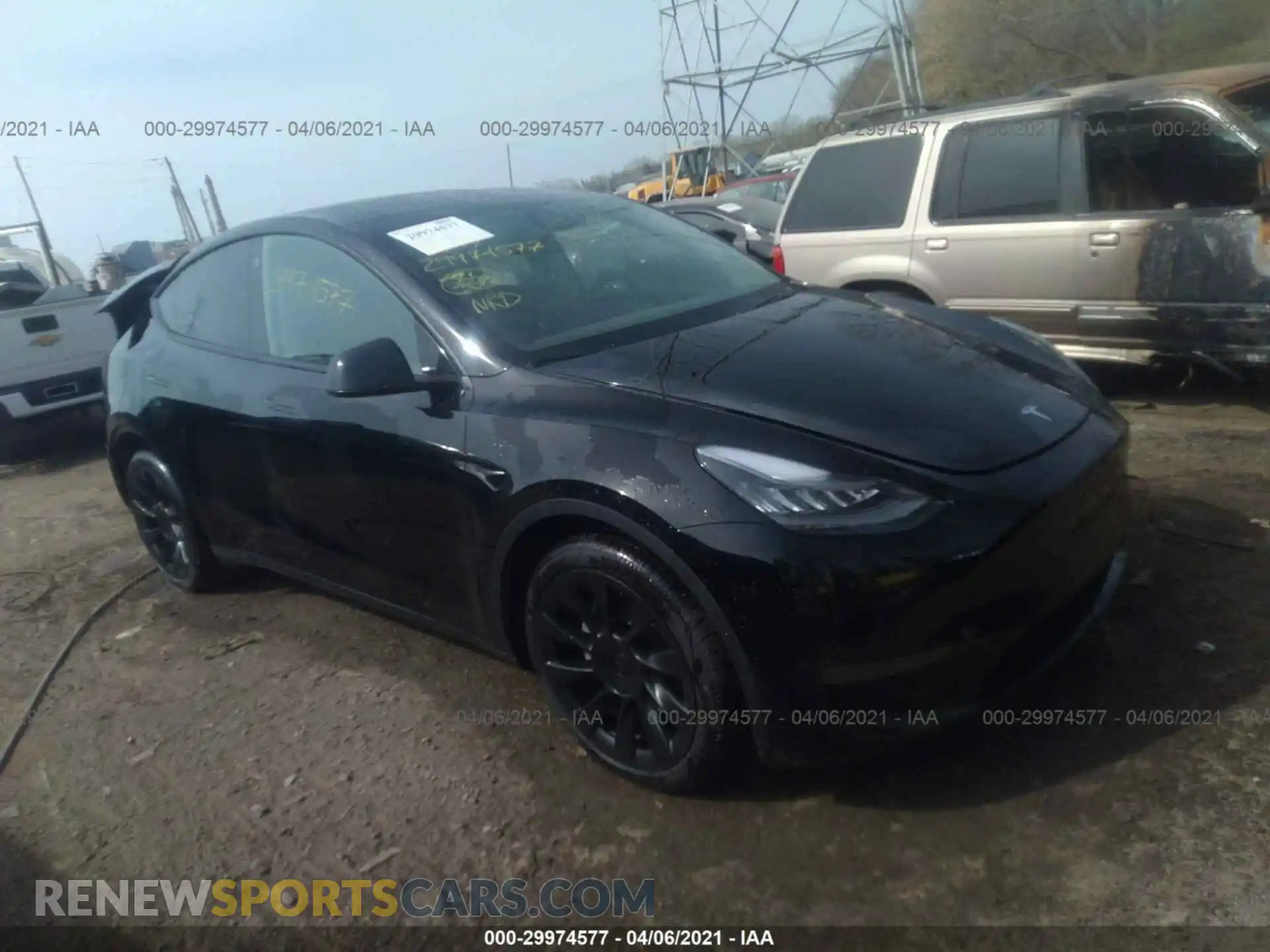 1 Photograph of a damaged car 5YJYGDEE0MF084788 TESLA MODEL Y 2021