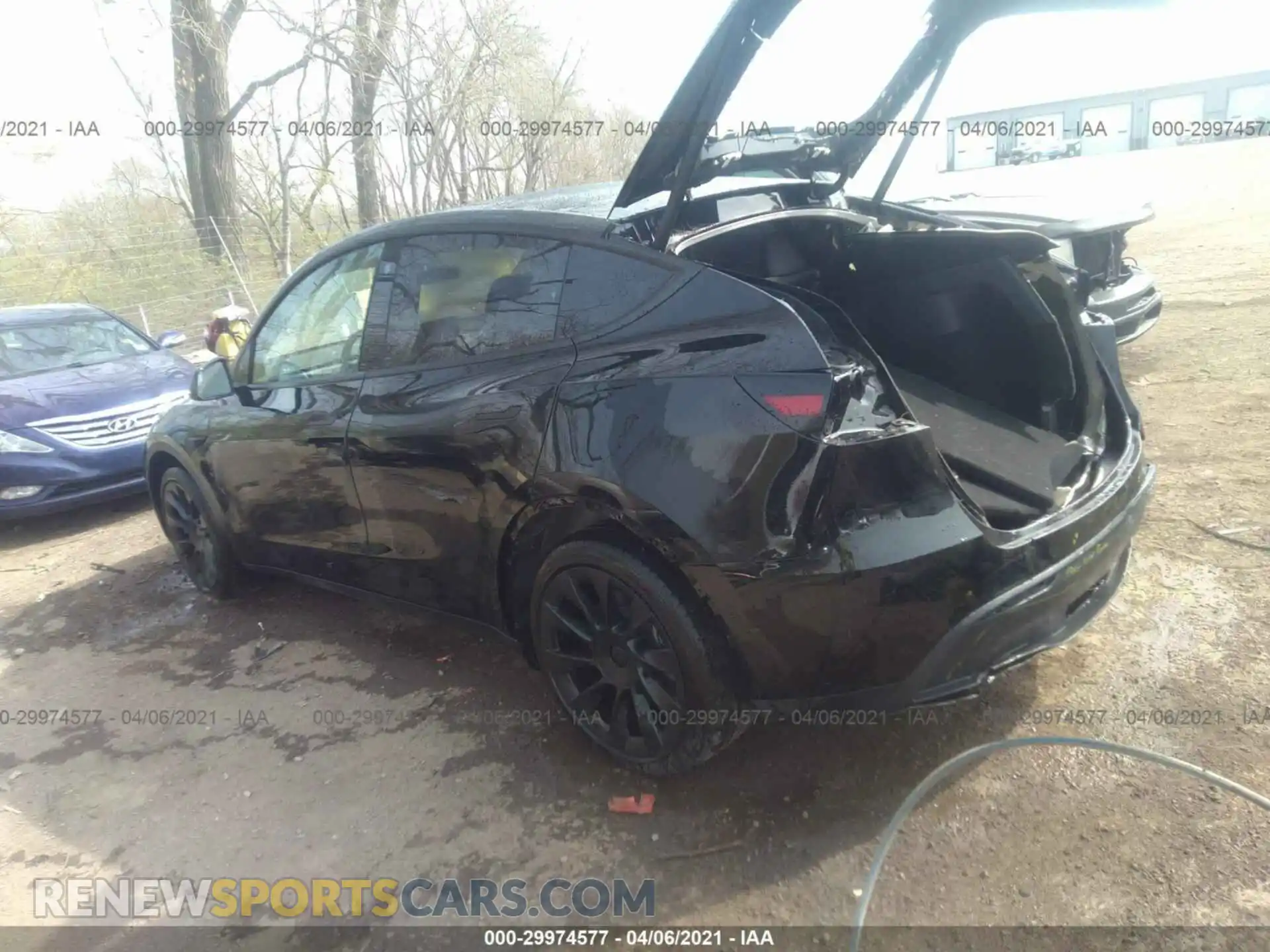 3 Photograph of a damaged car 5YJYGDEE0MF084788 TESLA MODEL Y 2021