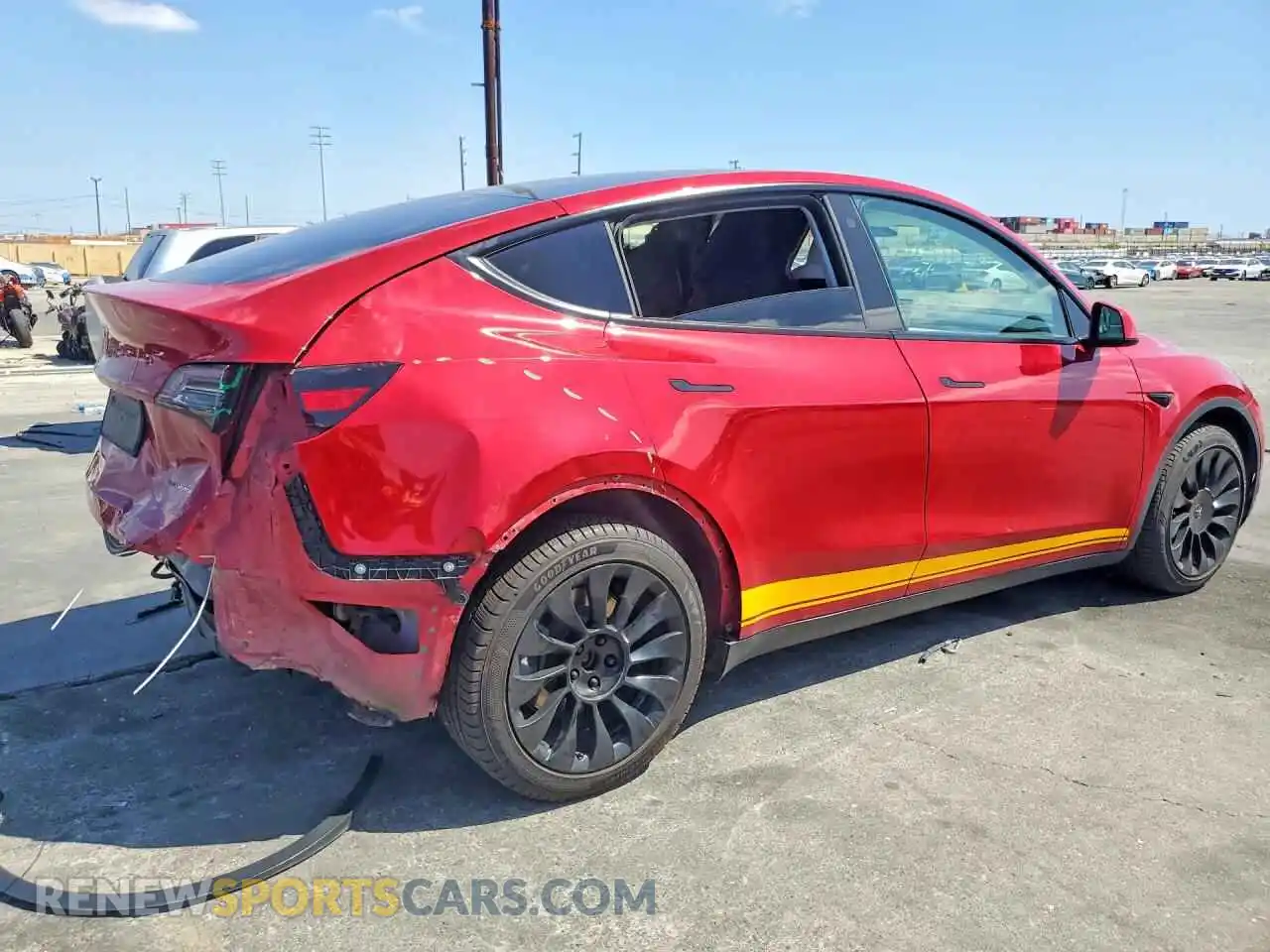 3 Photograph of a damaged car 5YJYGDEE0MF096522 TESLA MODEL Y 2021