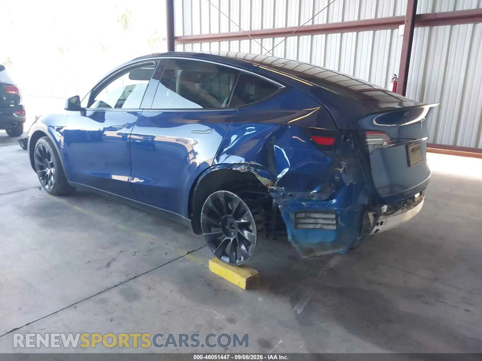 3 fotografías del automóvil dañado 5YJYGDEE0MF098237 TESLA MODEL Y 2021