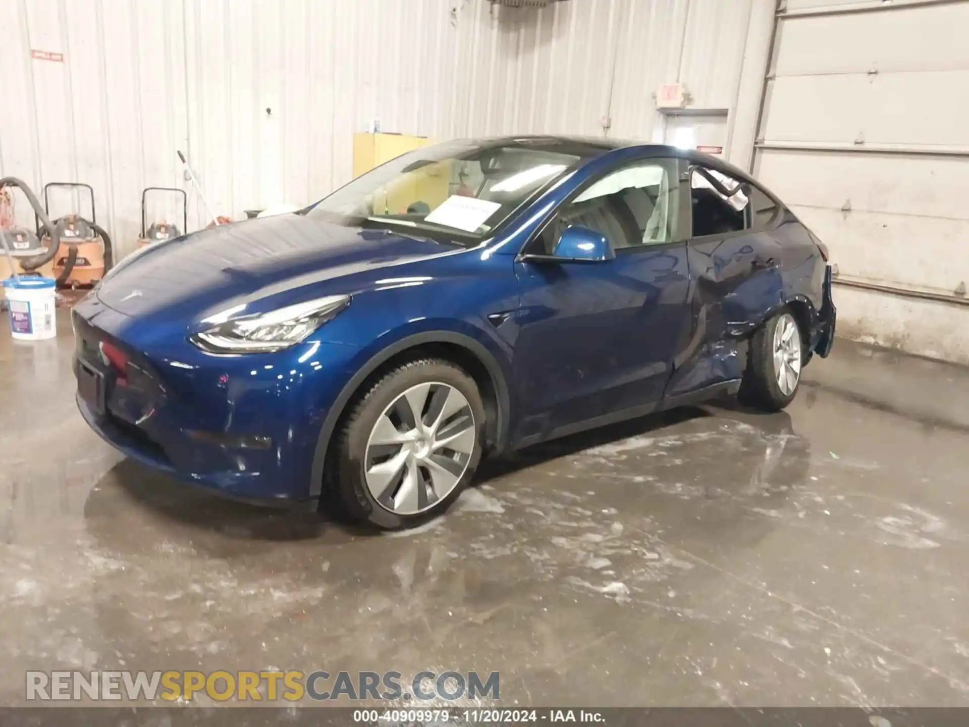2 Photograph of a damaged car 5YJYGDEE0MF105106 TESLA MODEL Y 2021