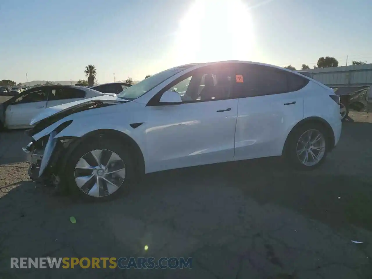 1 Photograph of a damaged car 5YJYGDEE0MF109236 TESLA MODEL Y 2021