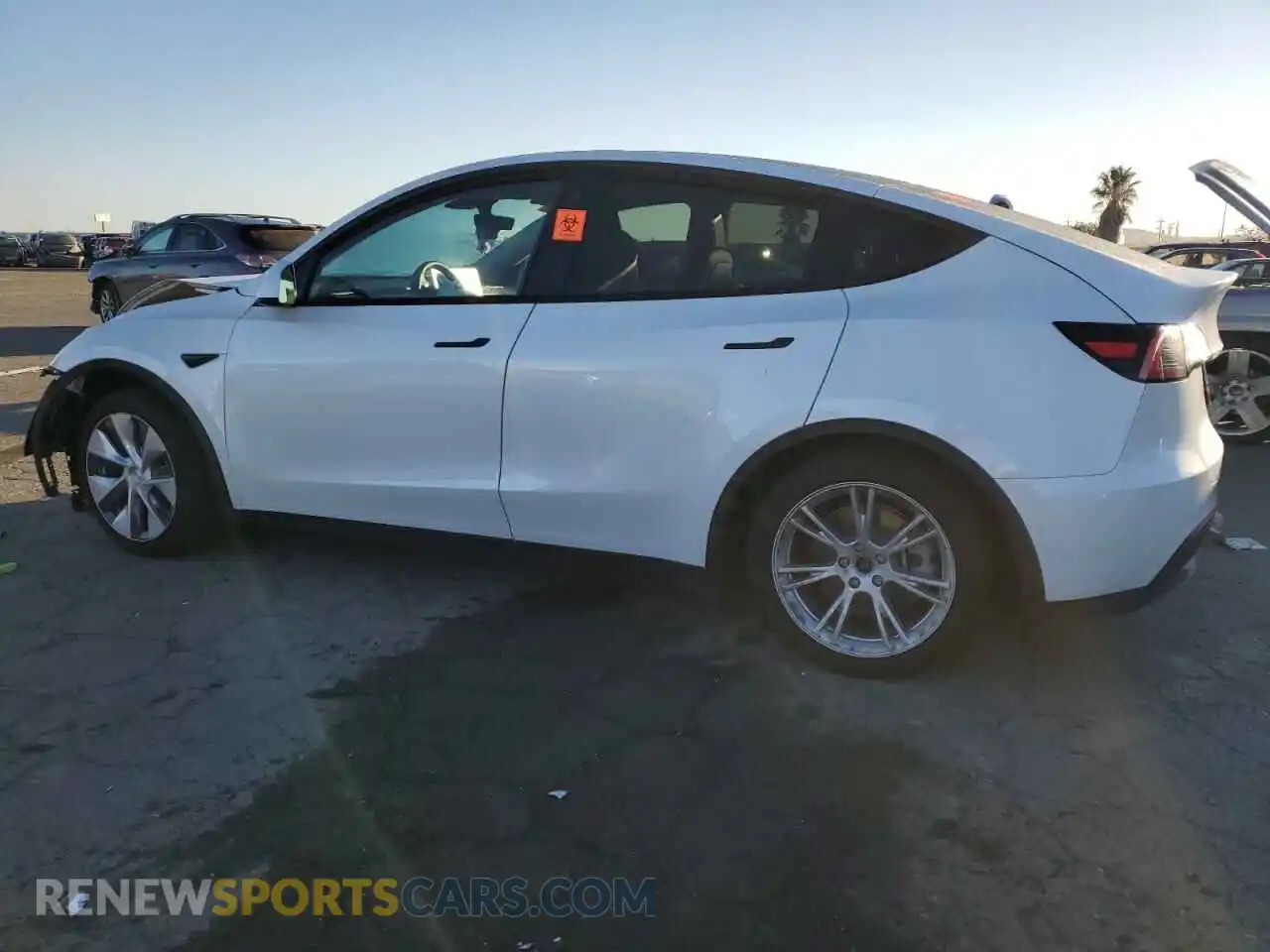 2 Photograph of a damaged car 5YJYGDEE0MF109236 TESLA MODEL Y 2021