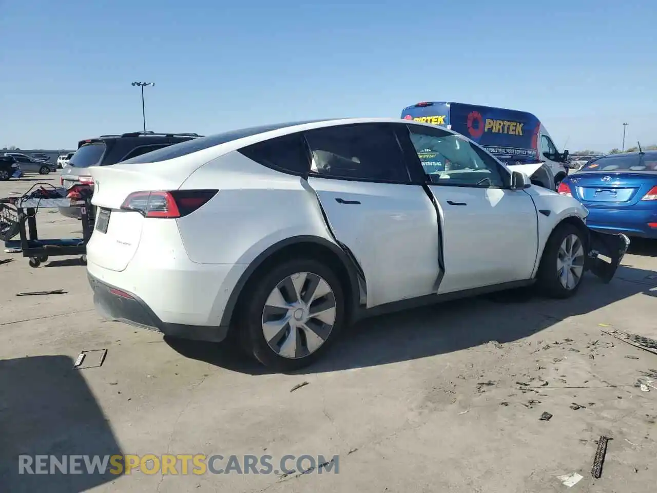 3 Photograph of a damaged car 5YJYGDEE0MF114968 TESLA MODEL Y 2021