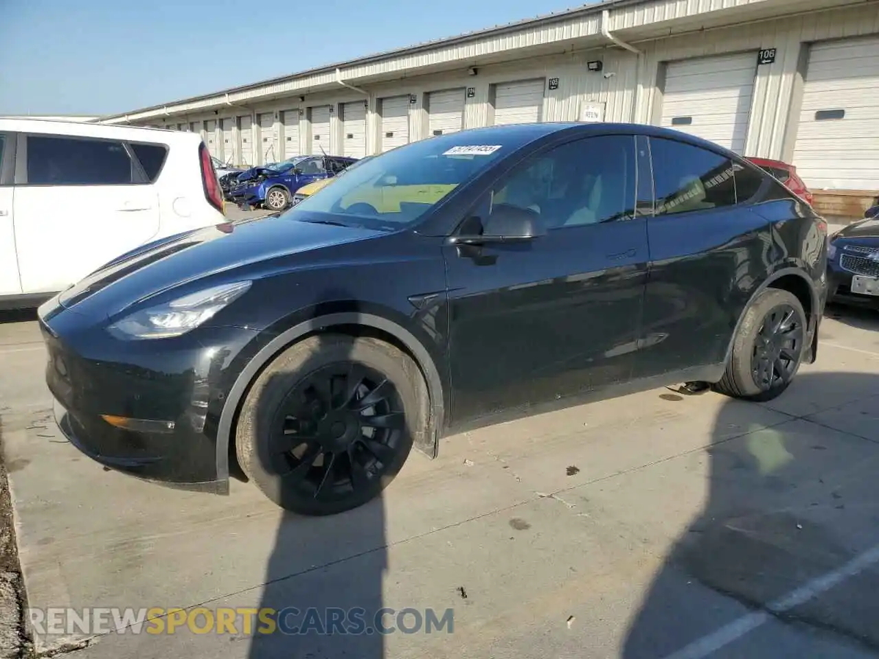 1 Photograph of a damaged car 5YJYGDEE0MF123024 TESLA MODEL Y 2021