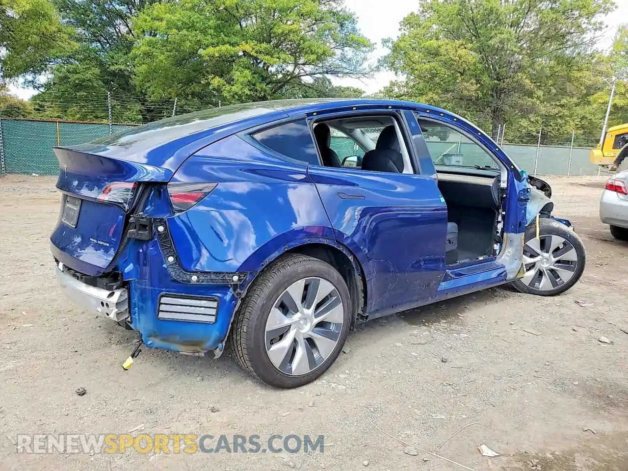 3 Photograph of a damaged car 5YJYGDEE0MF146187 TESLA MODEL Y 2021