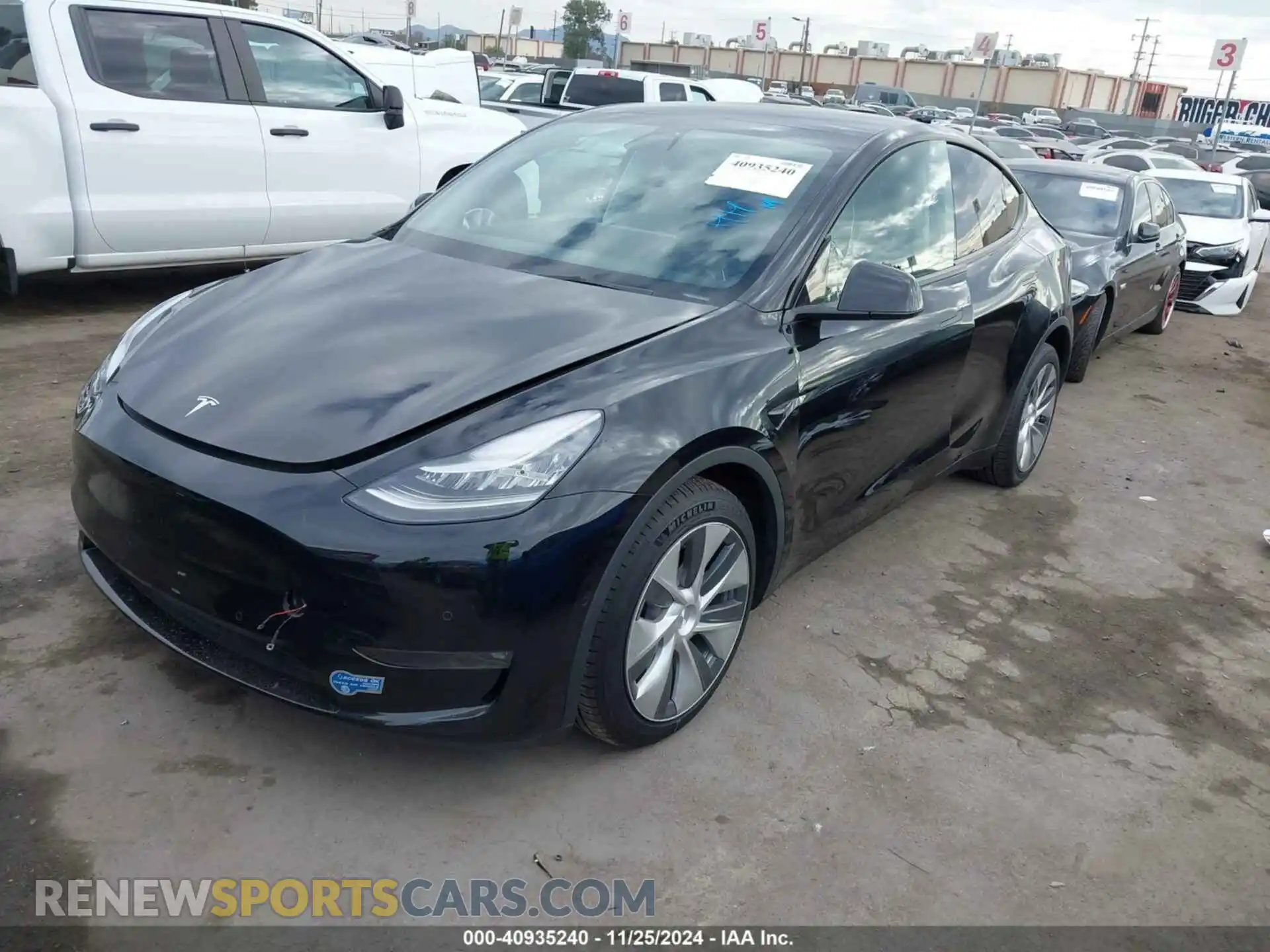2 Photograph of a damaged car 5YJYGDEE0MF152779 TESLA MODEL Y 2021