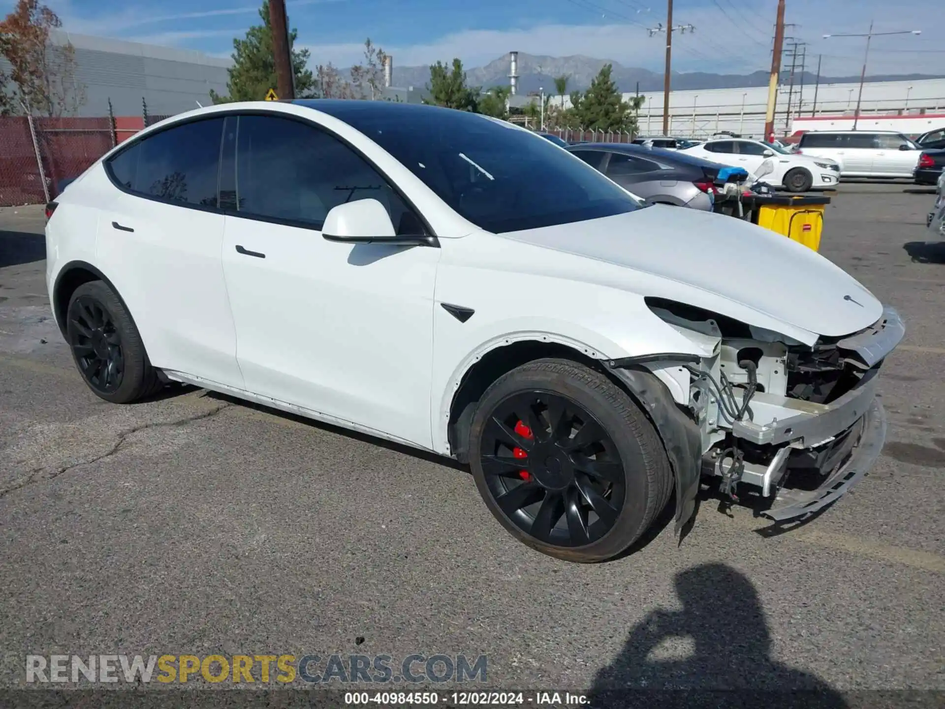 1 Photograph of a damaged car 5YJYGDEE0MF161935 TESLA MODEL Y 2021