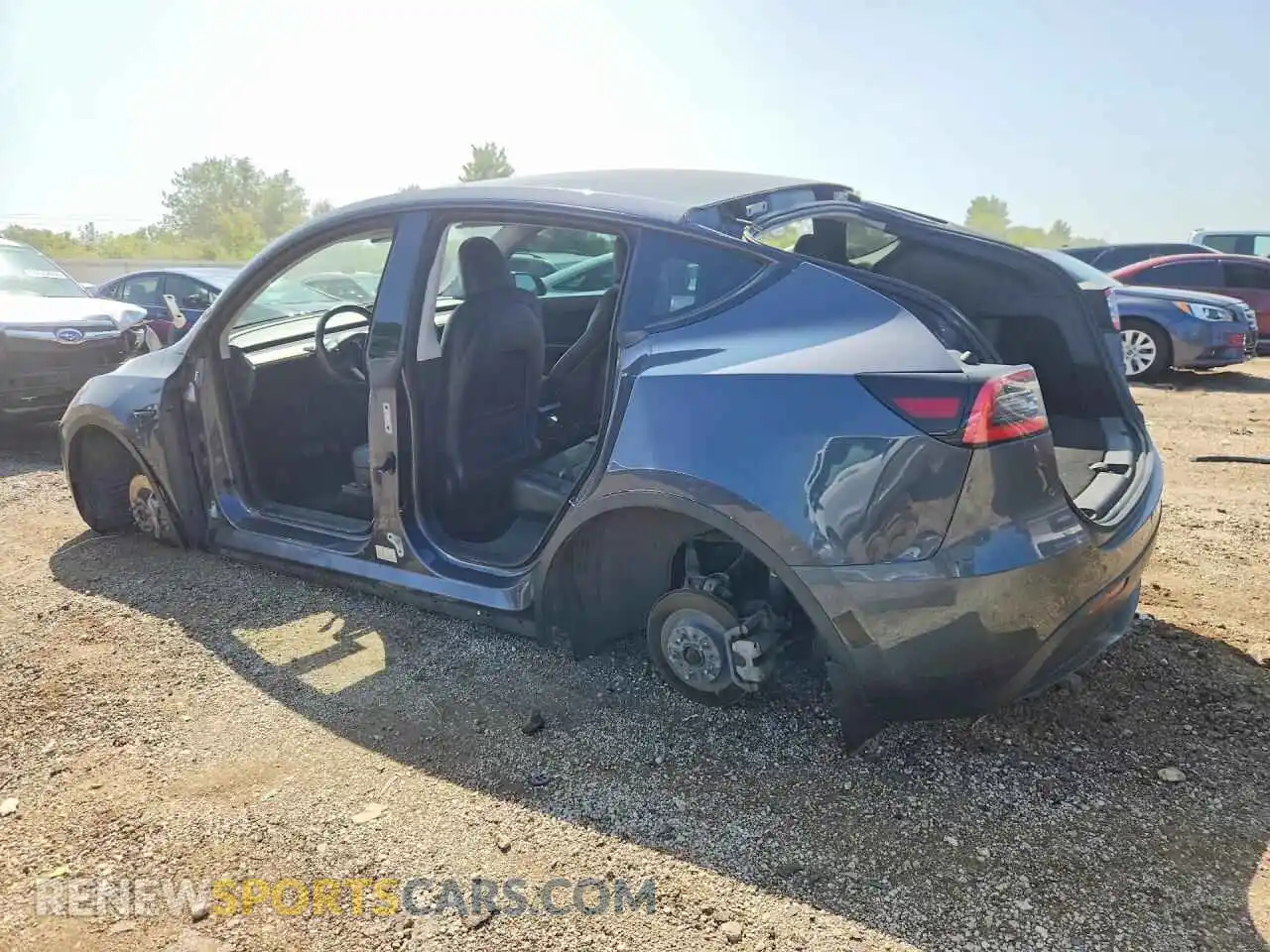 2 Photograph of a damaged car 5YJYGDEE0MF185359 TESLA MODEL Y 2021