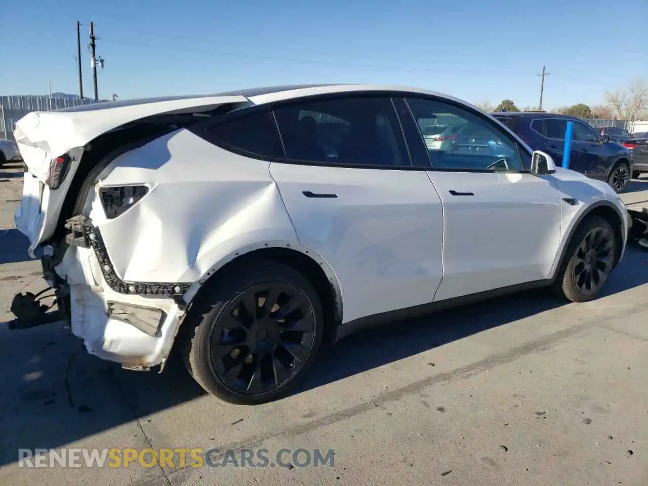 3 fotografías del automóvil dañado 5YJYGDEE0MF185605 TESLA MODEL Y 2021