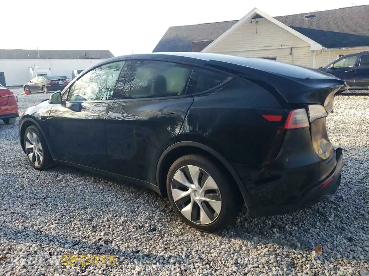 2 Photograph of a damaged car 5YJYGDEE0MF187385 TESLA MODEL Y 2021