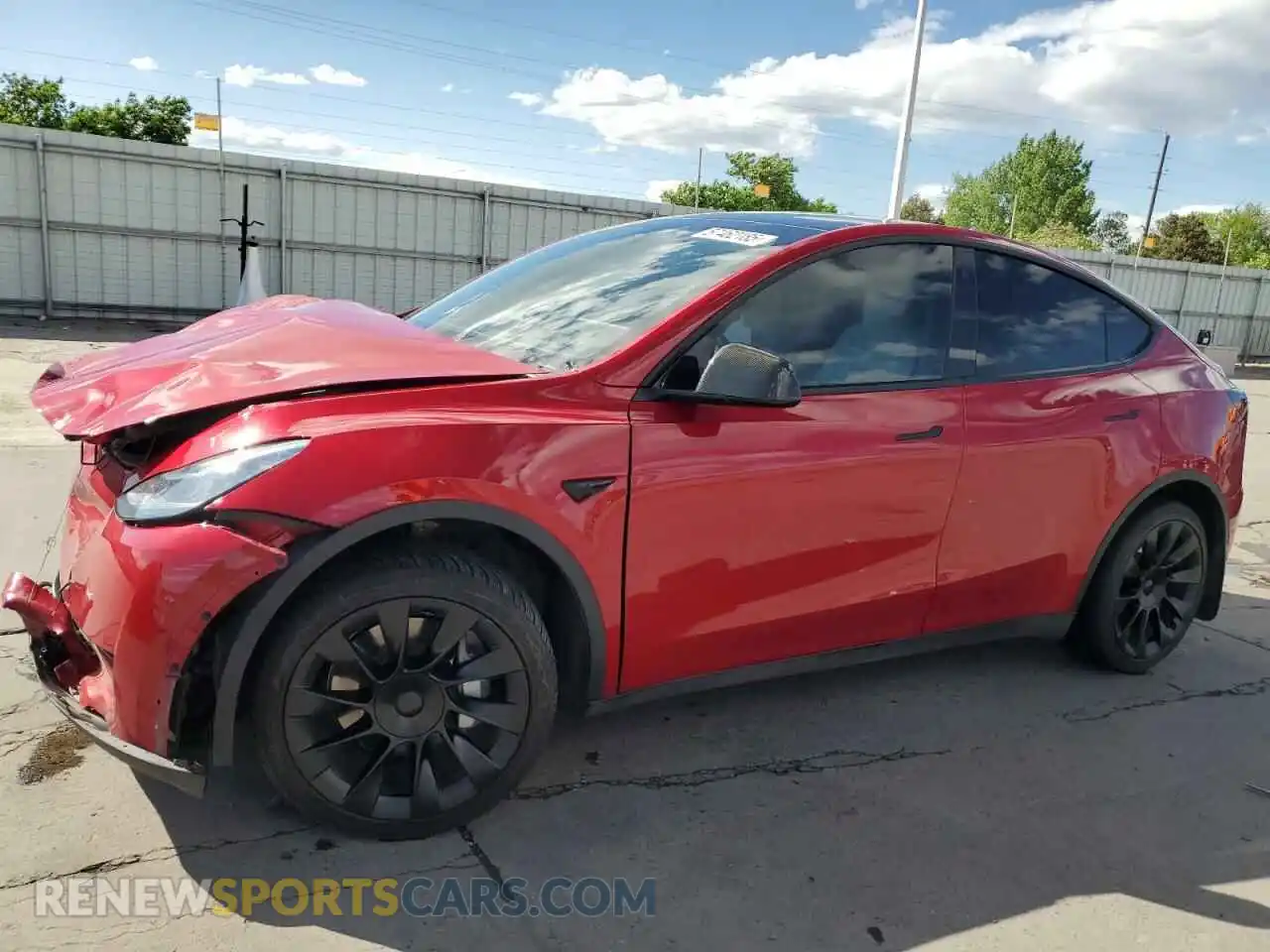 1 Photograph of a damaged car 5YJYGDEE0MF195289 TESLA MODEL Y 2021