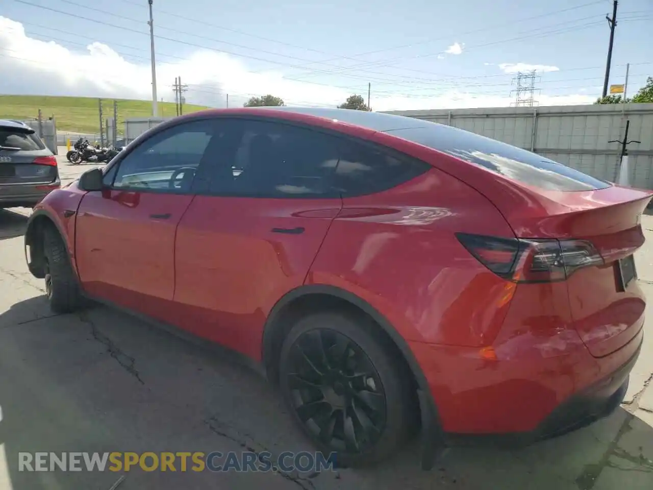2 Photograph of a damaged car 5YJYGDEE0MF195289 TESLA MODEL Y 2021
