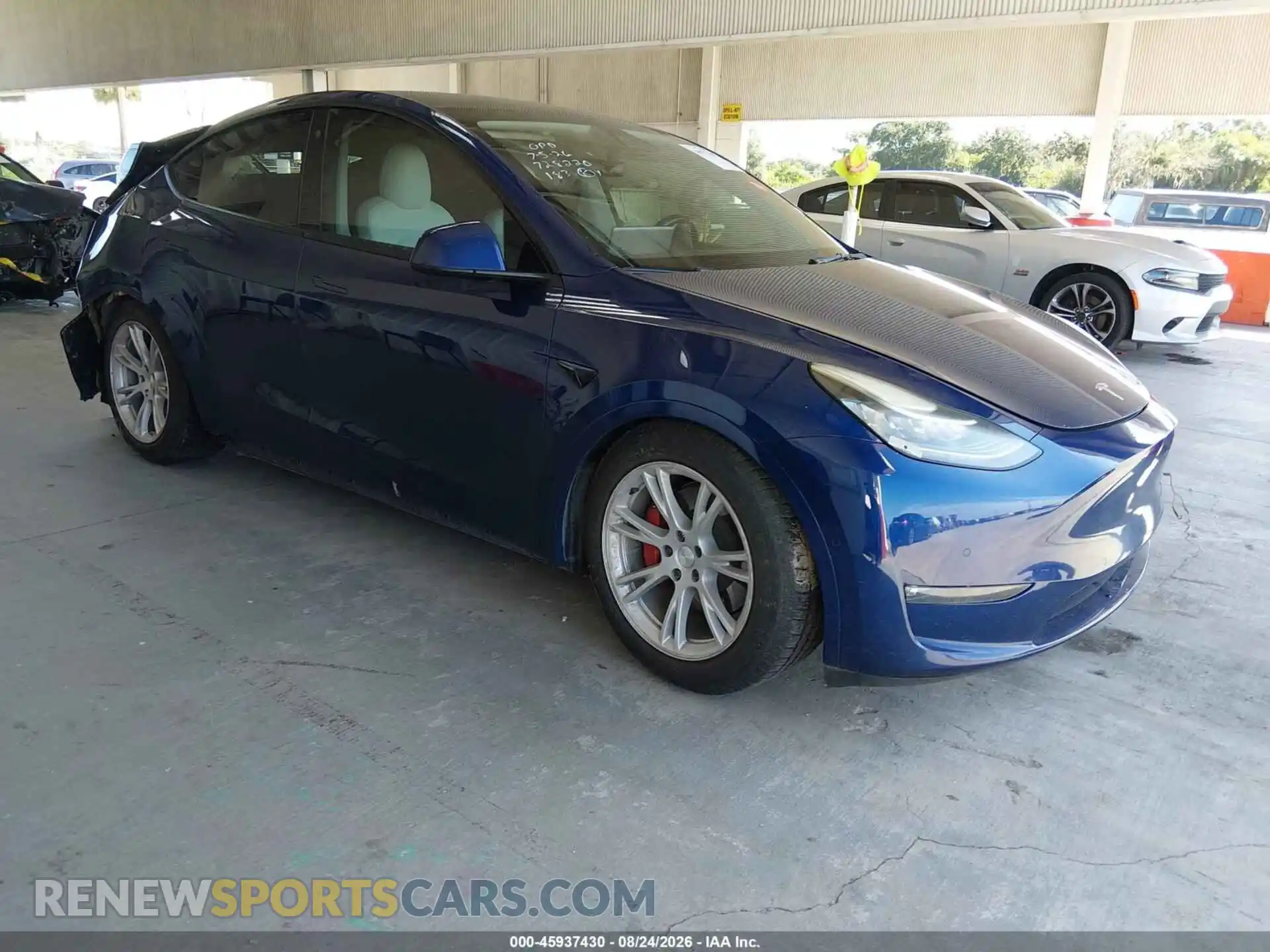 1 Photograph of a damaged car 5YJYGDEE0MF197981 TESLA MODEL Y 2021