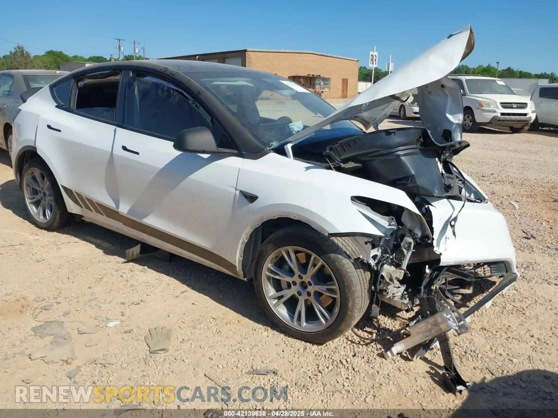 1 Photograph of a damaged car 5YJYGDEE0MF204377 TESLA MODEL Y 2021