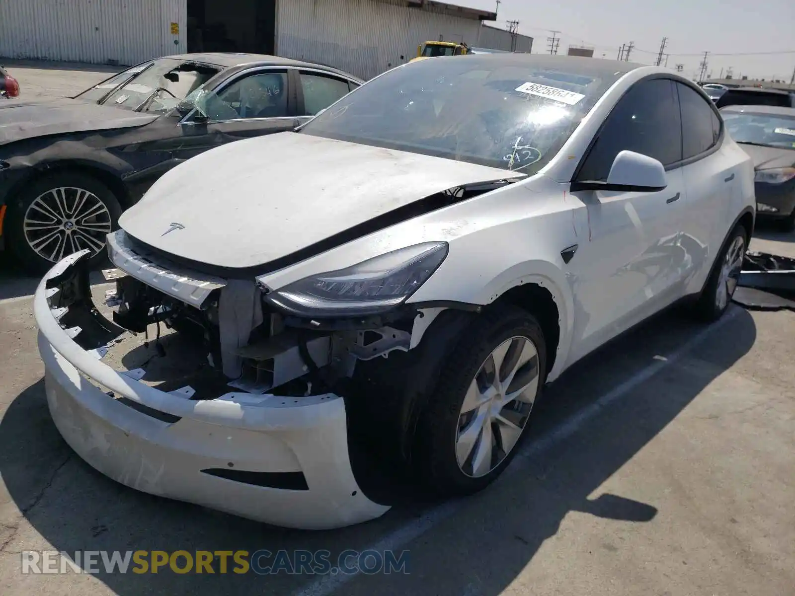 2 Photograph of a damaged car 5YJYGDEE0MF207019 TESLA MODEL Y 2021