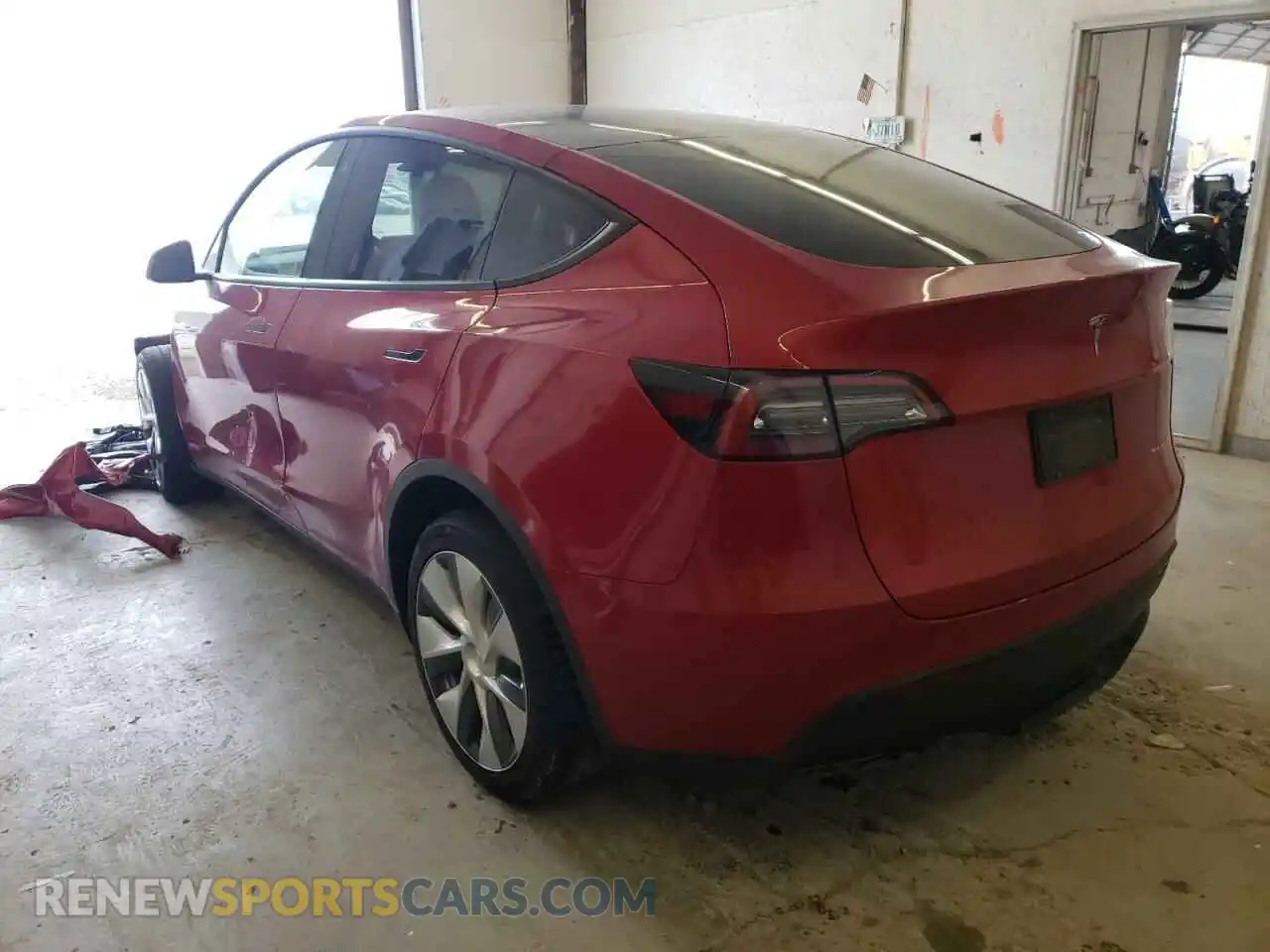 3 Photograph of a damaged car 5YJYGDEE0MF233068 TESLA MODEL Y 2021