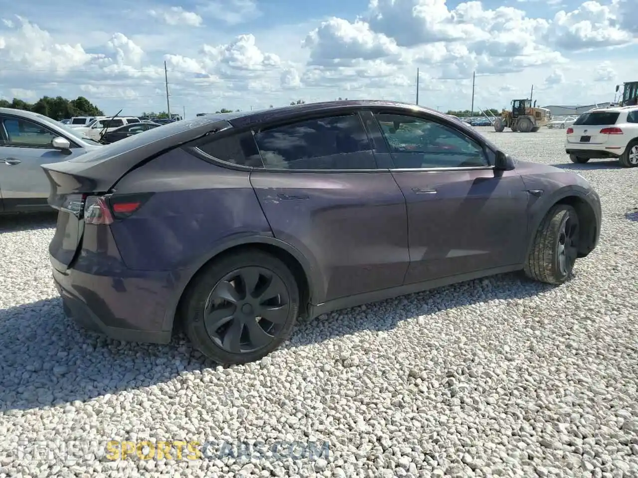 3 Photograph of a damaged car 5YJYGDEE0MF233152 TESLA MODEL Y 2021