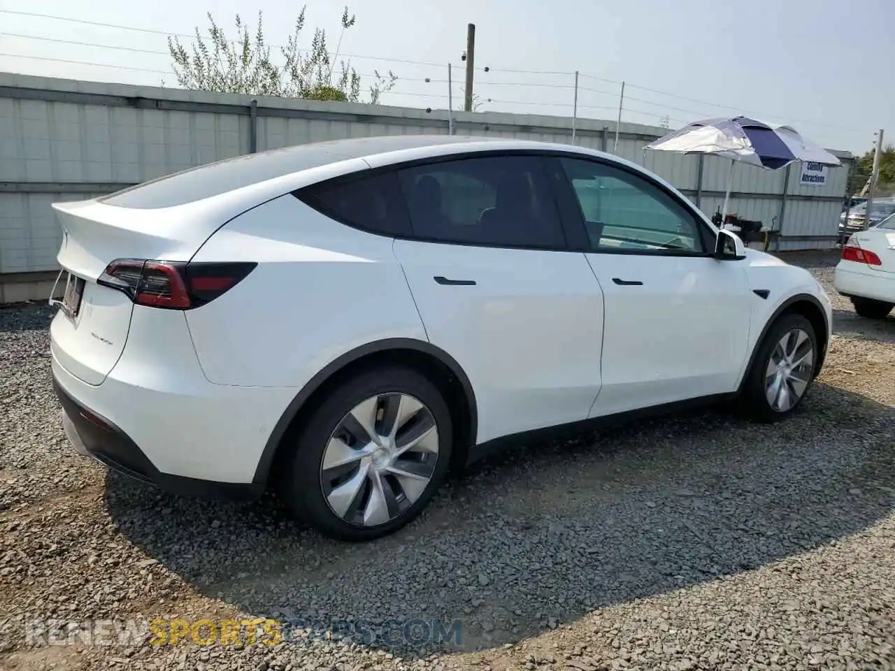 3 Photograph of a damaged car 5YJYGDEE0MF258102 TESLA MODEL Y 2021