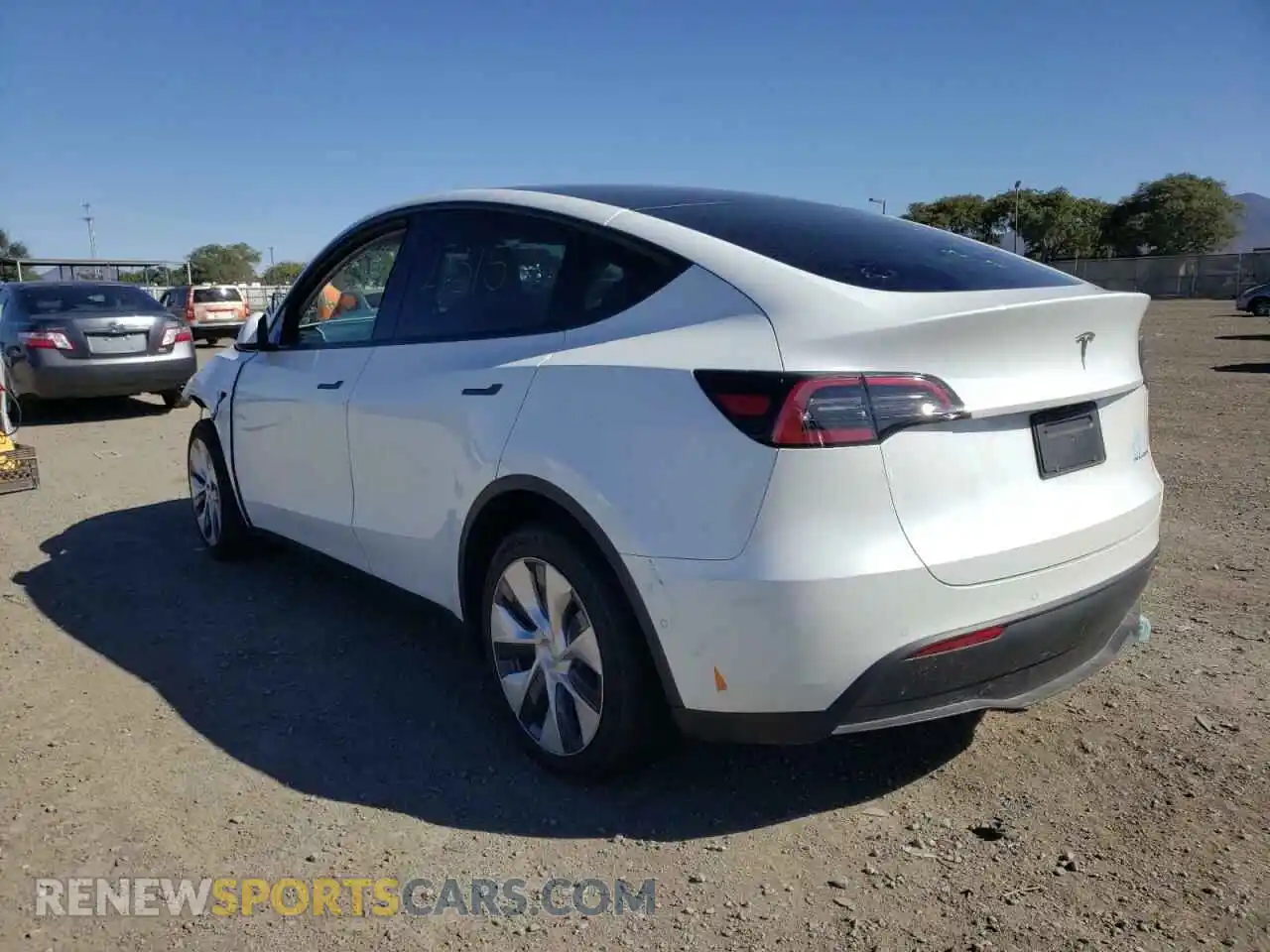 3 Photograph of a damaged car 5YJYGDEE0MF268693 TESLA MODEL Y 2021