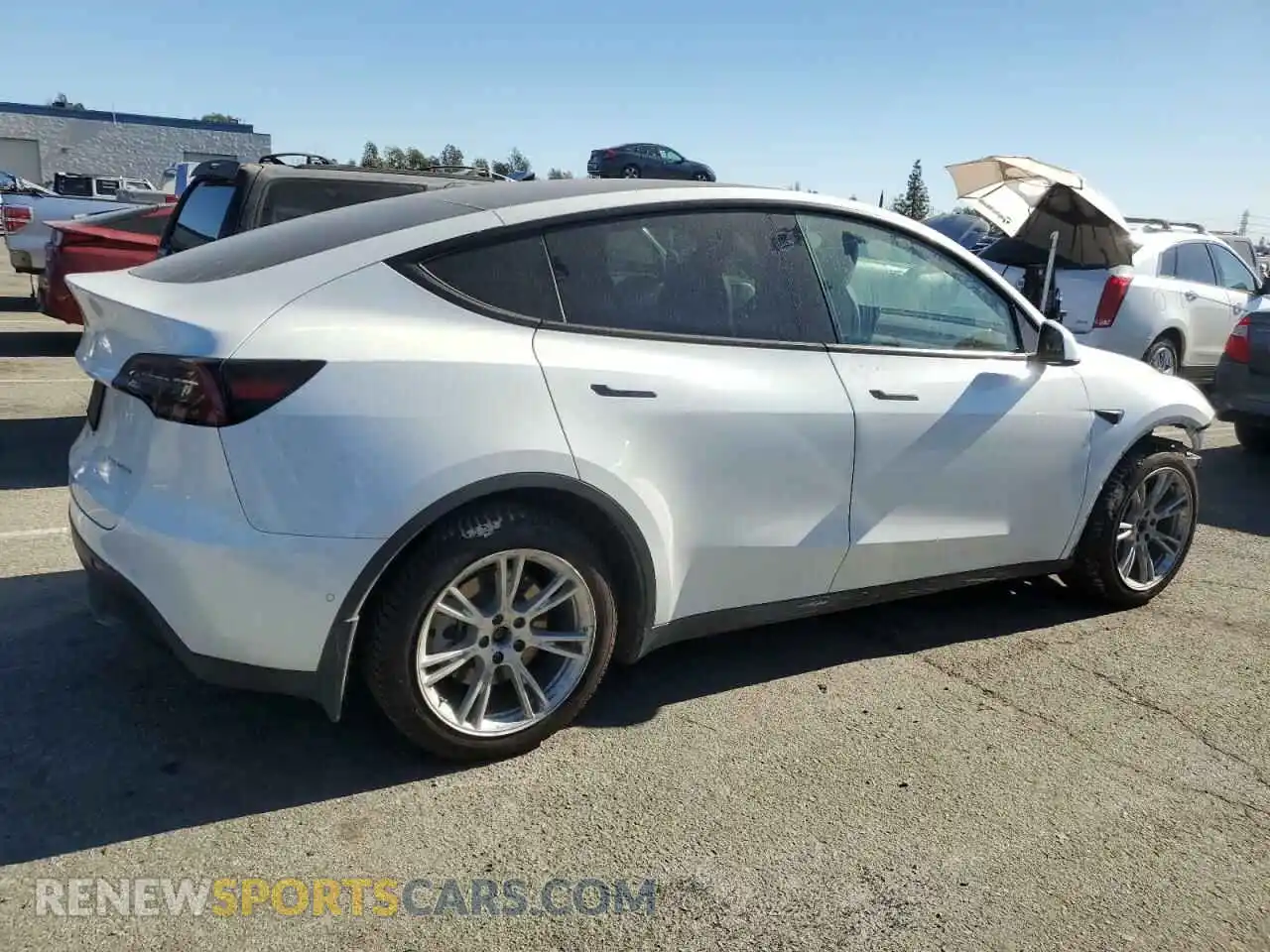 3 Photograph of a damaged car 5YJYGDEE0MF270752 TESLA MODEL Y 2021